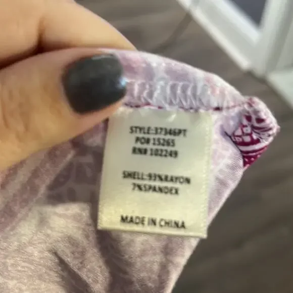 Skies Are Blue Dark Pink and White Sleeveless Tunic Size Small Petite - Picture 7 of 8